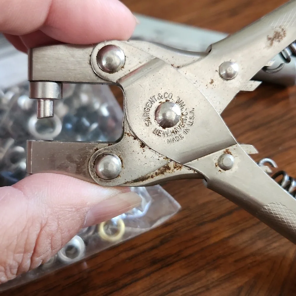 Vintage Rivet/Grommet/Snap Pliers & Eyelets  & Heavy Duty Snaps - Picture 2 of 9